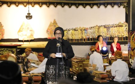 Wayang Kulit Gagrak Bagelen Memeriahkan Jamasan Tosan Aji di Purworejo
