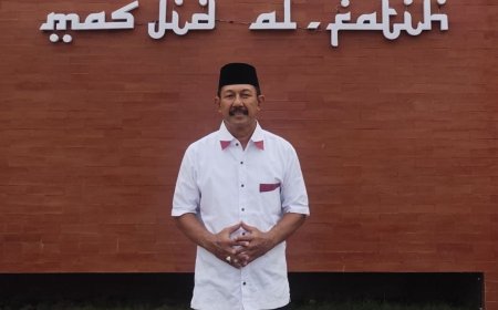 Umrah Gratis bagi Jamaah yang Rajin Salat di Masjid Al Fatih