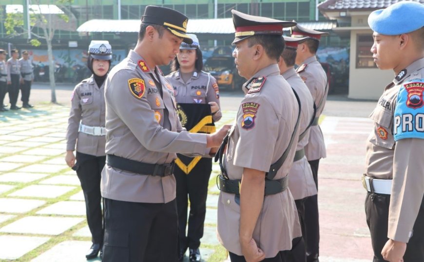 Kapolres Purworejo AKBP Andry Agustiano Pimpin Sertijab Tiga Pejabat Baru