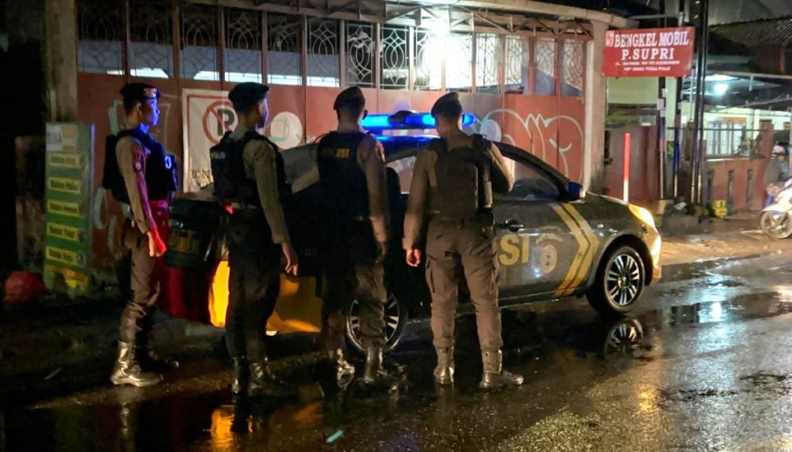 Seorang Pemuda Minta Paksa Uang Pengunjung Warung Makan, Dilaporkan ke Call Center 110