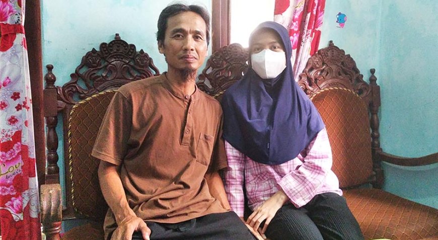 Pilihan Sulit, Pedagang Burjo Keliling Ini Akhirnya Memenuhi Keinginan Anak Kuliah di Farmasi UGM