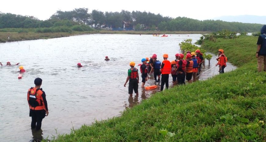 Tim SAR Kokam Muhammadiyah Mengikuti Pelatihan Water Rescue