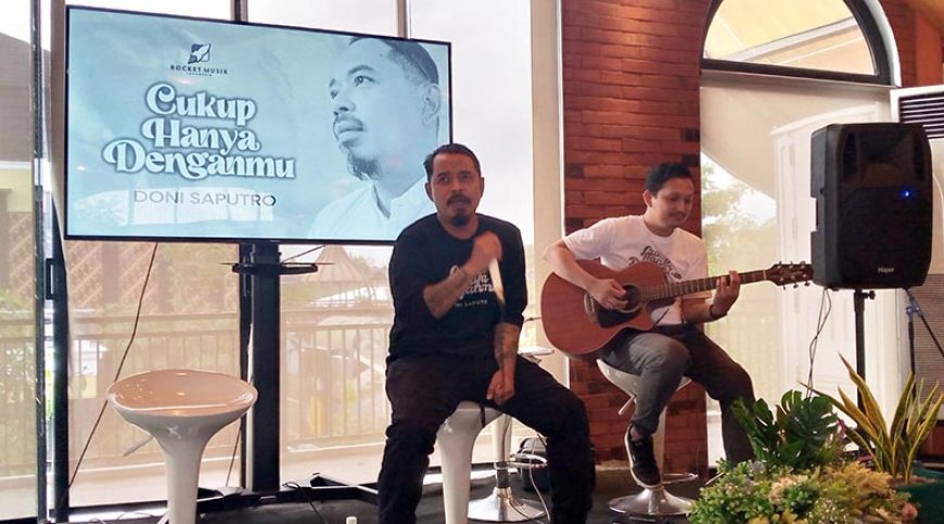 Doni Saputro Vokalis Kyai Kanjeng & Eks Seventeen, Rilis Single Romantis "Cukup Hanya Denganmu"