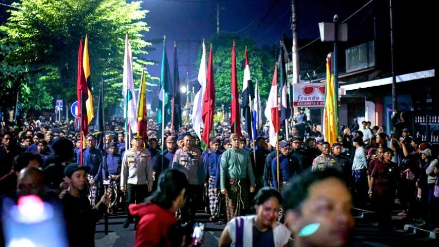 Ribuan Orang di Yogyakarta Melangkah dalam Sunyi, Mencari Damai di Tahun Dal