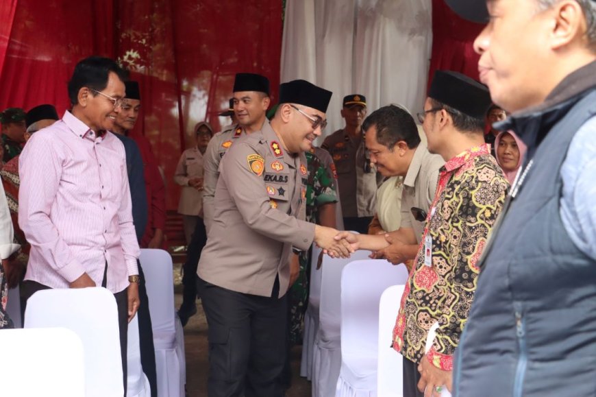 Hari Bhayangkara, Polres Kebumen Bedah Rumah Warga Sruweng