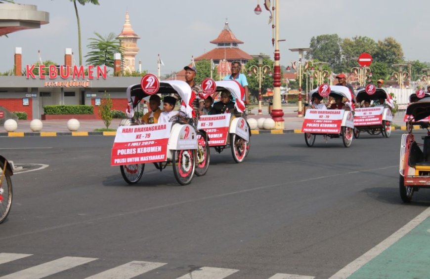 Khitan Gratis Hari Bhayangkara di Kebumen, Peserta Naik Becak Hias Keliling Kota