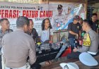 Sambil Ngopi Bareng, Polres Kebumen Sampaikan Pesan Keselamatan Lalu Lintas kepada Driver Ojek