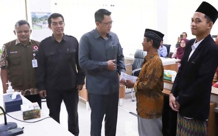 Perhatian untuk Korban Bencana, Pemkab Sleman Serahkan Bantuan