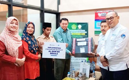 Kisah 5 Alquran Braille untuk 20 Siswa Berakhir, Bantuan ESQ & Al Azhar Jadi Cahaya Baru di MAN 2 Sleman