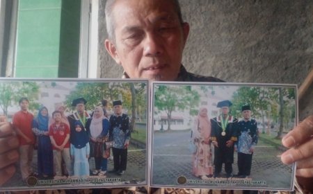 Kisah Inspiratif Zahrowi, Sempat Jadi Sales Asuransi Kini Tiga Anaknya Lulus S2