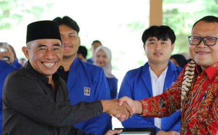 Sebanyak 50 Mahasiswa Fakultas Hukum UII Kunjungi DPRD Sleman