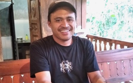 Tanam Anggur dan Melon, Cara Kades Cengkawakrejo Purworejo Siapkan Pertanian Modern