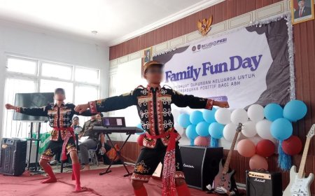 Disaksikan Orang Tua, Anak Binaan LPKA Kutoarjo Pentas Seni