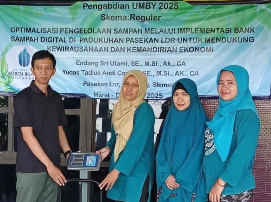 Dosen UMBY Beri Pelatihan Digitalisasi Bank Sampah di Pasekan Lor