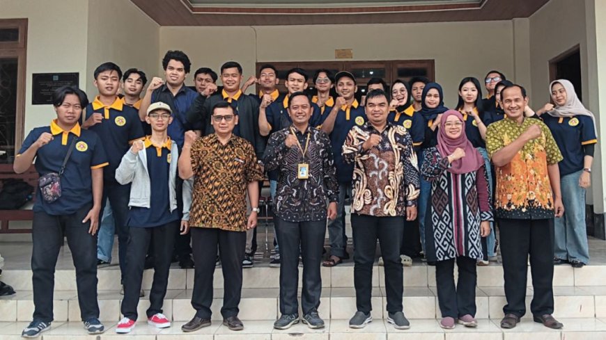 Pemuda Karang Taruna Trimulyo Sleman Dilatih Membuat Konten Bertema Desa