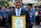 Bupati Kebumen Masa Jabatan 2021-2025 Arif Sugiyanto Menerima Penghargaan dari Presiden