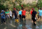 Merti Kali Grojogan 9, Wabup Sleman Danang Maharsa Ikut Bersihkan Sampah di Sungai