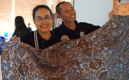 Dompet Dhuafa Yogyakarta Ajak General Manager Hotel Kunjungi Perajin Batik