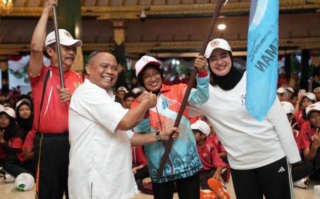 Pemkab Sleman Lepas Atlet dan Ofisial Porda XVII dan Peparda IV DIY 2025