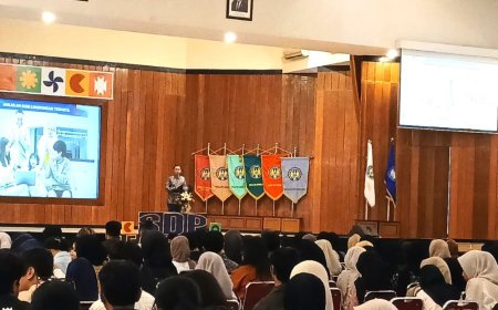 Ibas Yudhoyono Berbagi Ilmu Kepemimpinan di UNY