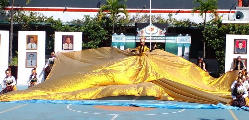 SMPN 1 Bantul Memperingati HUT ke-70, Tari Kolosal Dipentaskan