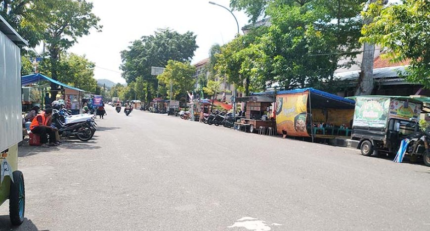 Pansus Raperda Pemberdayaan Pengembangan Perlindungan Usaha Mikro Menerima Masukan Masyarakat