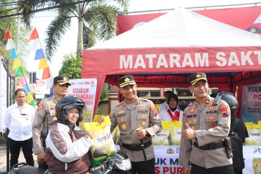 Cegah Penimbunan, Polres Purworejo Salurkan 13 Ton Beras SPHP
