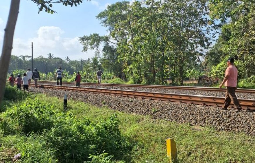Seorang Warga Tertemper, Jalur Kereta Api bukan Tempat Bermain