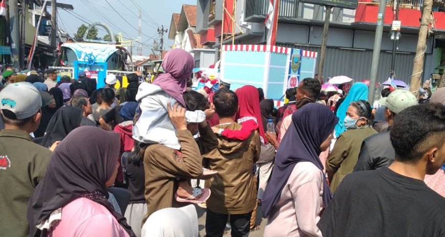 Karnaval HUT ke-80 RI di Kebumen Jadi Ajang Promosi