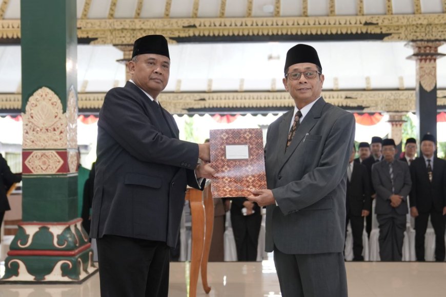 Bupati Harda Kiswaya Melantik Pimpinan Pengganti Baznas Sleman