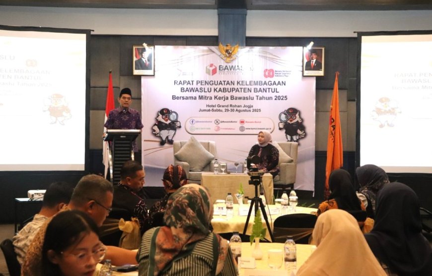 Bersama Mitra Kerja, Bawaslu Bantul Gelar Rapat Penguatan Kelembagaan