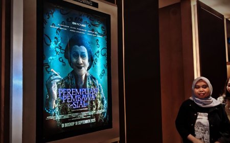 Beberapa Kali Terdengar Teriakan, Suasana Tegang Saat Film Perempuan Pembawa Sial Diputar