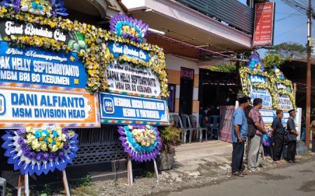 Suasana Haru Menyelimuti Pemakaman Pengemudi Mobil yang Tertabrak KA Argo Dwipangga