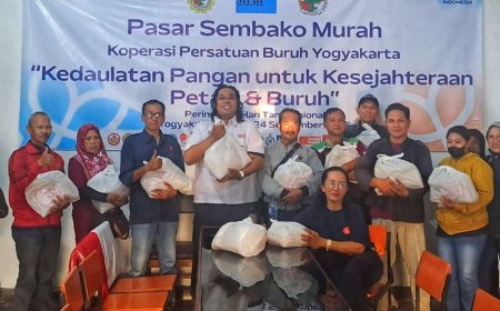 Peringati Hari Tani Nasional, Buruh di Yogyakarta Gelar Pasar Sembako Murah
