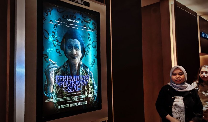 Beberapa Kali Terdengar Teriakan, Suasana Tegang Saat Film Perempuan Pembawa Sial Diputar