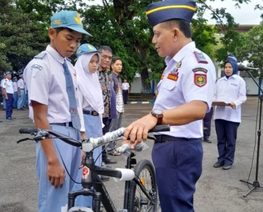 Sepeda Tanpa Rem di Hari Perhubungan Nasional