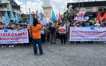 Aksi Damai MPBI DIY di Tugu Yogyakarta, Tuntut UMK yang Layak