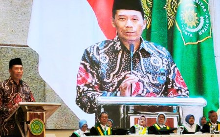 Perguruan Tinggi Bukan Menara Gading, Harus Hadir di Tengah Masyarakat
