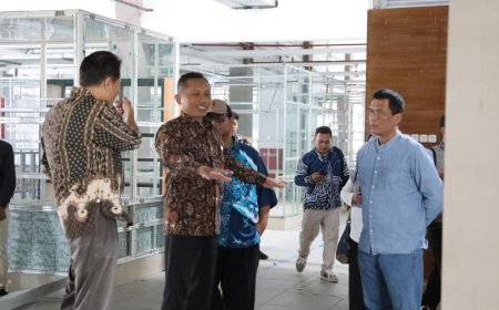 Sidak ke Pasar Godean, Anggota DPRD Sleman Temukan Kios Bocor