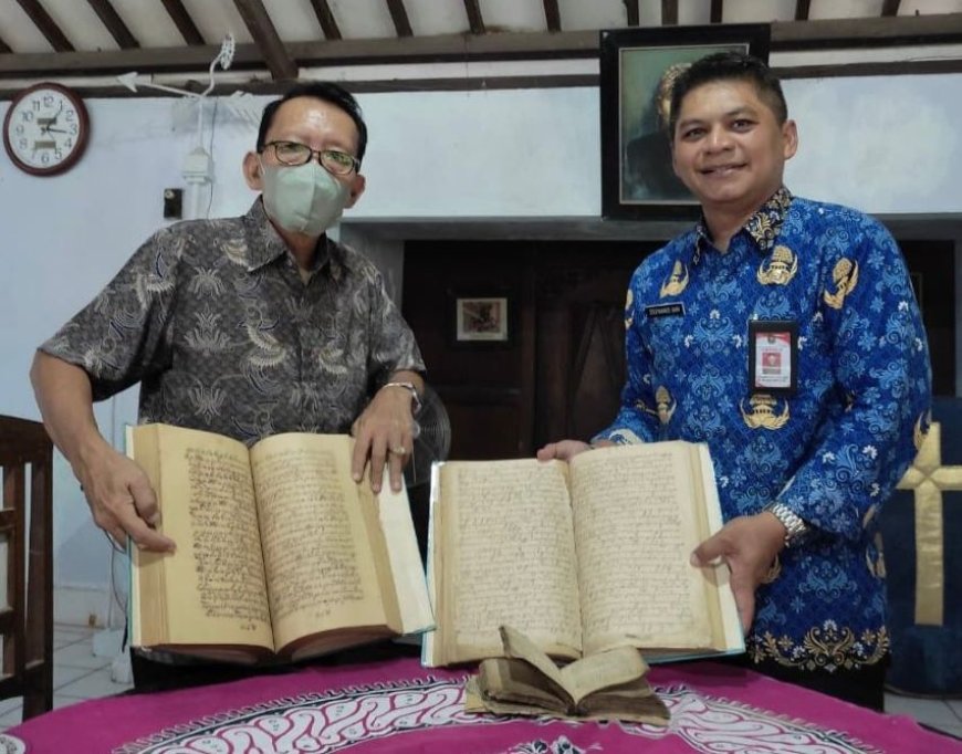 Tersimpan Ratusan Tahun, Naskah Kuno Karya Kiai Sadrach Dialihmediakan