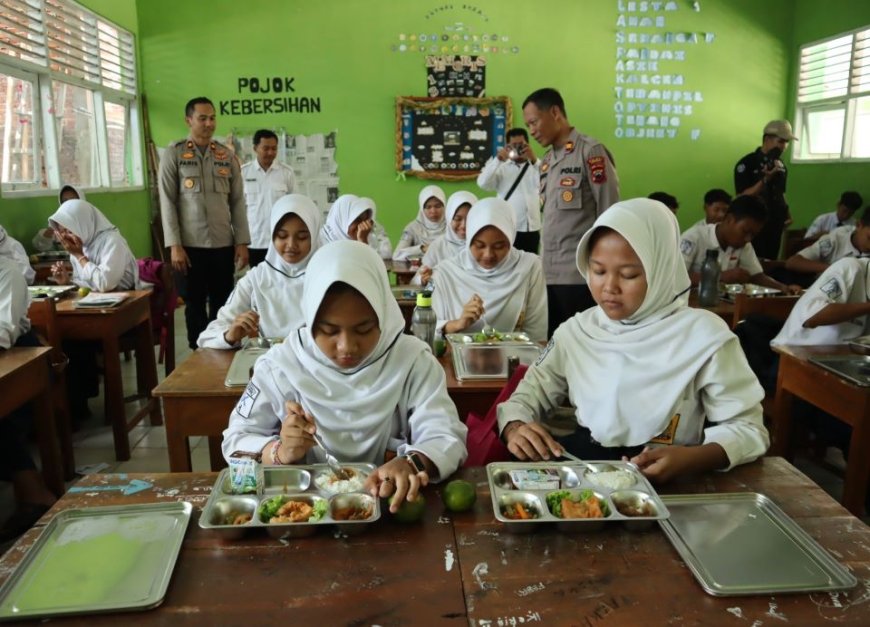 SPPG Kemala Bhayangkari Kebumen Melayani 1.022 Penerima Manfaat