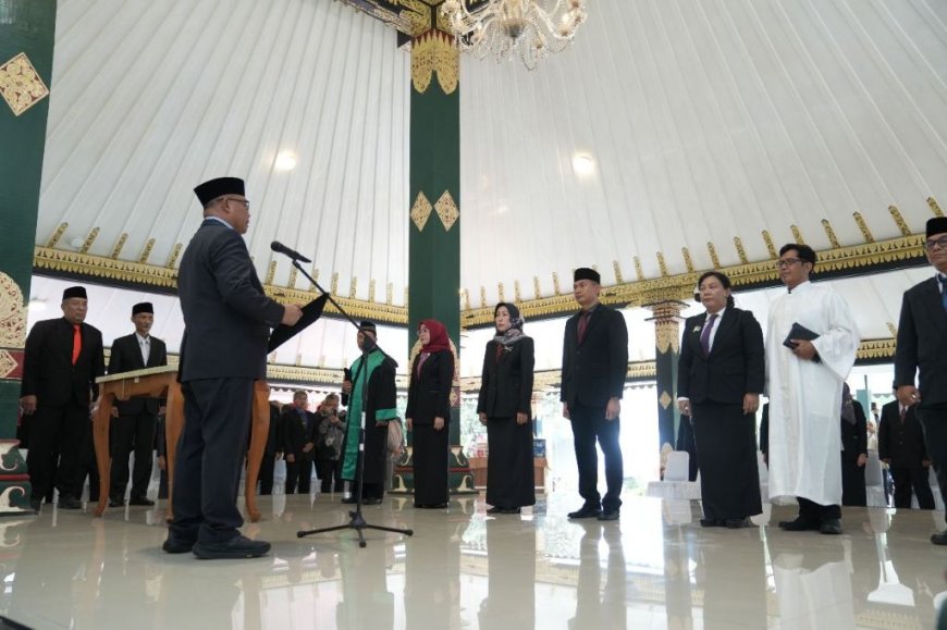 Bupati Sleman Melantik 17 Pejabat Pimpinan Tinggi dan Administrator