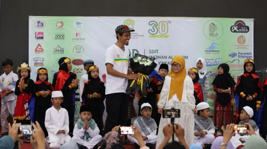 SDIT Luqman Al Hakim Yogyakarta Merayakan 30 Tahun Membangun Negeri