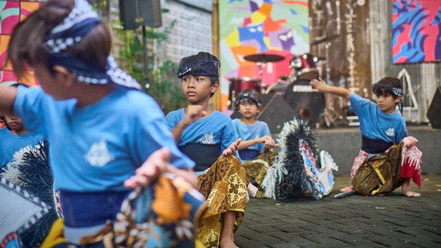 Ketika Panggung Seni Jadi Ruang Belajar dan Persaudaraan