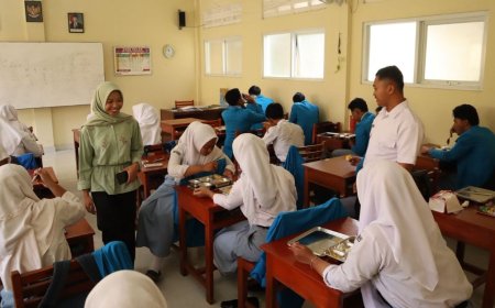 Berkat Program MBG, Siswa SMK Taruna Abdi Bangsa Kebumen Bisa Makan Bersama