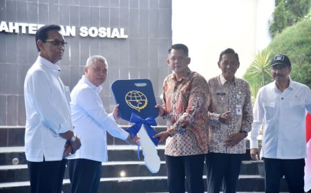 Sekolah Rakyat Menengah Atas 20 Bromonilan Peroleh Bantuan Bus