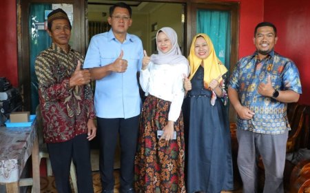 Wakil Bupati Datangi Rumah Penerima Beasiswa Sleman Pintar
