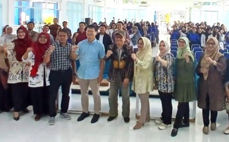 Profesor Asal Tiongkok Mengisi Kuliah Umum di Unsoed