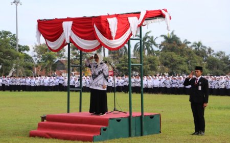 Kado Istimewa untuk Guru dari Pemkab Purworejo