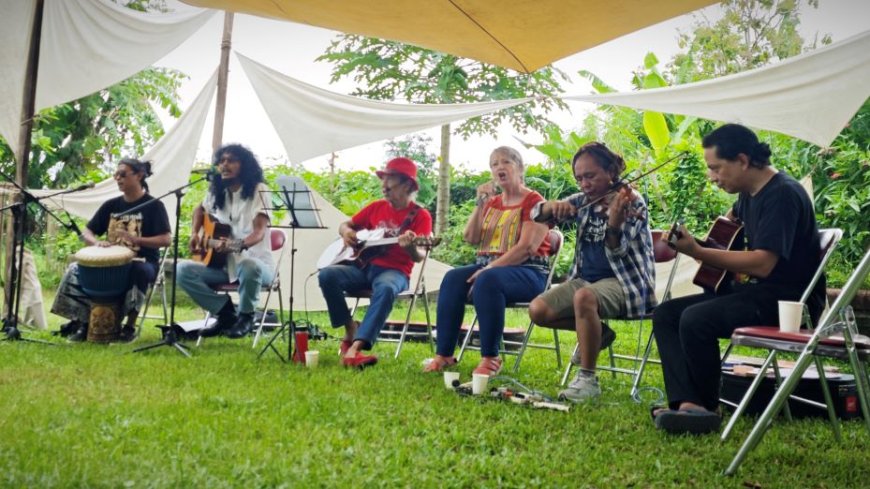 Konser Kesaksian Jalanan Menandai Setengah Abad Sawung Jabo dan Sirkus Barock